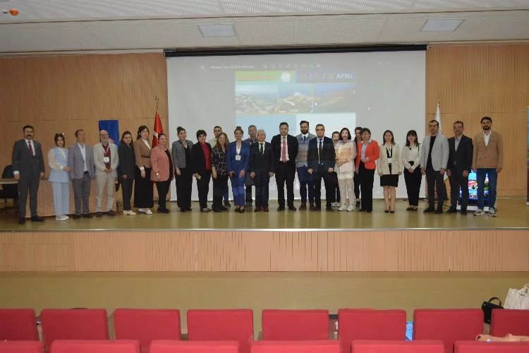 1.Uluslararası Batı Karadeniz İletişim Araştırmaları Sempozyumu Zonguldak'ta düzenlendi