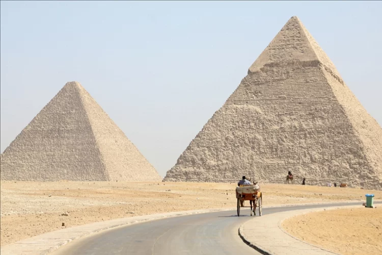 Keops Piramidi'nde yeni bir gizli geçit keşfedildi