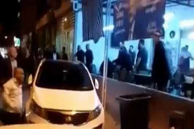 İzmir'de CHP'li ve AK Parti'li gruplar arasında kavga