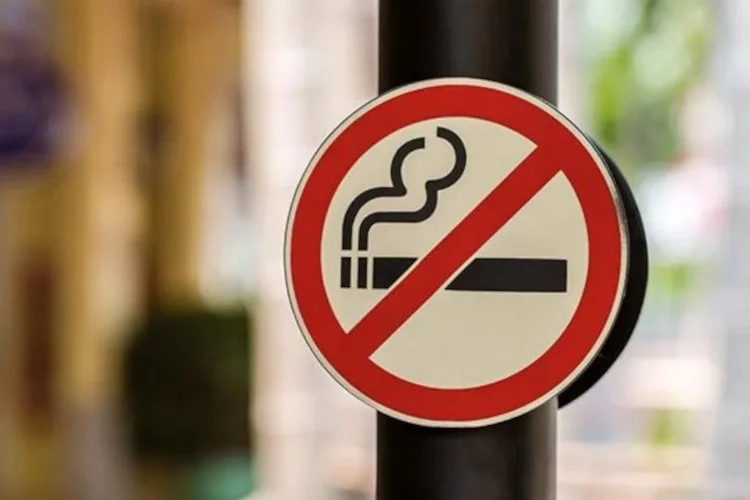 2009’dan sonra doğanlara hayat boyu sigara yasak: Dünya İngiltere’deki sigarasız jenerasyon yasasını konuşuyor