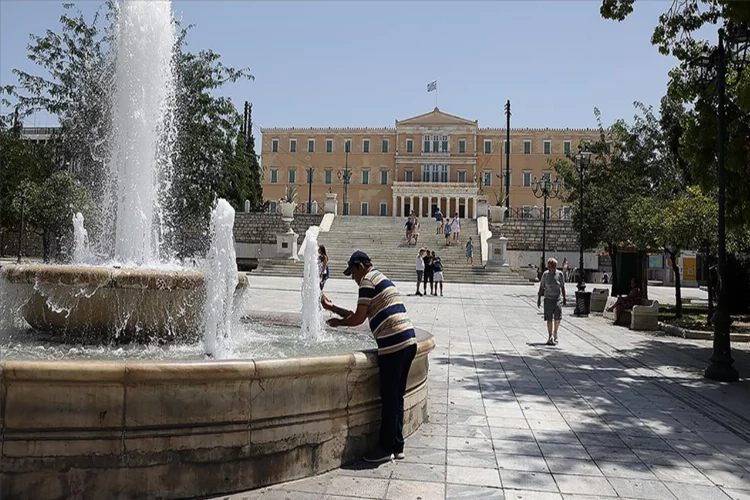 Yunanistan son 13 yılın en sıcak ekim ayını yaşadı