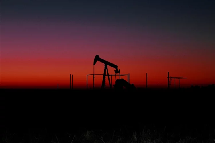 Ticari ham petrol stokları ABD'de arttı