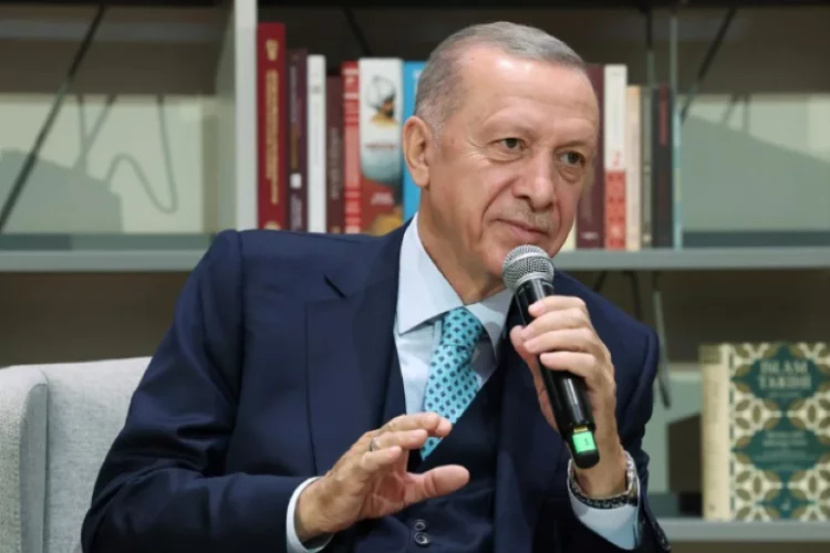 Cumhurbaşkanı Erdoğan gençlerle bir arada