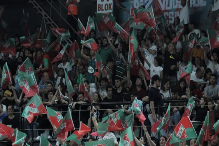Pınar Karşıyaka'ya Bursaspor maçından sonra ceza yağdı