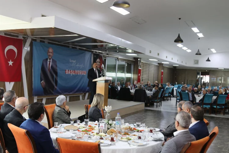 CHP İzmir’de ilçe eski başkanları zirvesi
