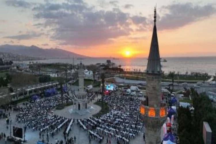 İzmir Büyükşehir Belediyesi’nden büyük Ramazan dayanışması