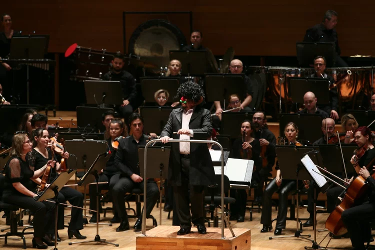 İzmir Devlet Senfoni Orkestrasından çocuklara konser