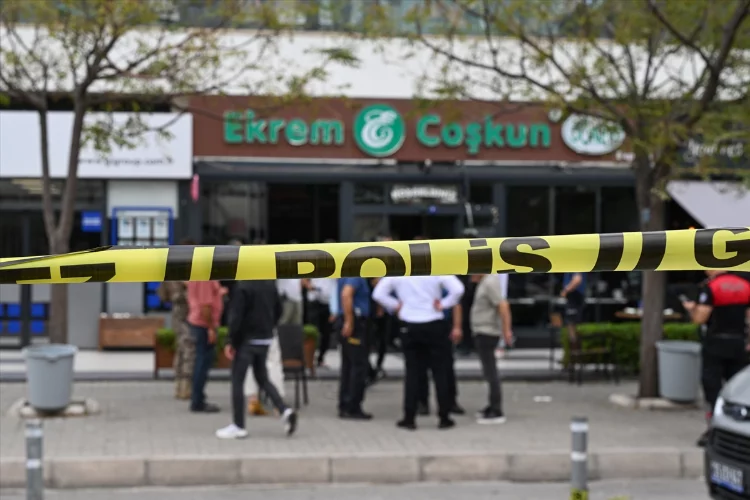 İzmir Bayraklı'da silahlı çatışma