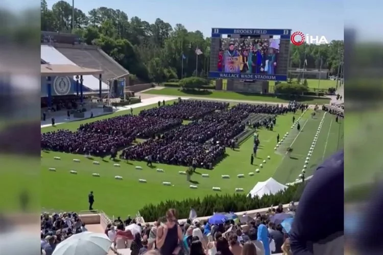 ABD’li komedyen Duke Üniversitesi'nin mezuniyet töreninde protesto edildi