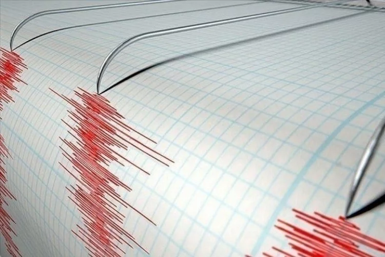 Van'da deprem! Vatandaş güne depremle uyandı