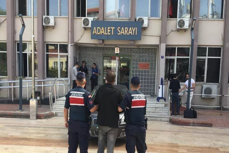 Aydın’da evin çatısına saklanan hırsızlık şüphelisi yakalandı