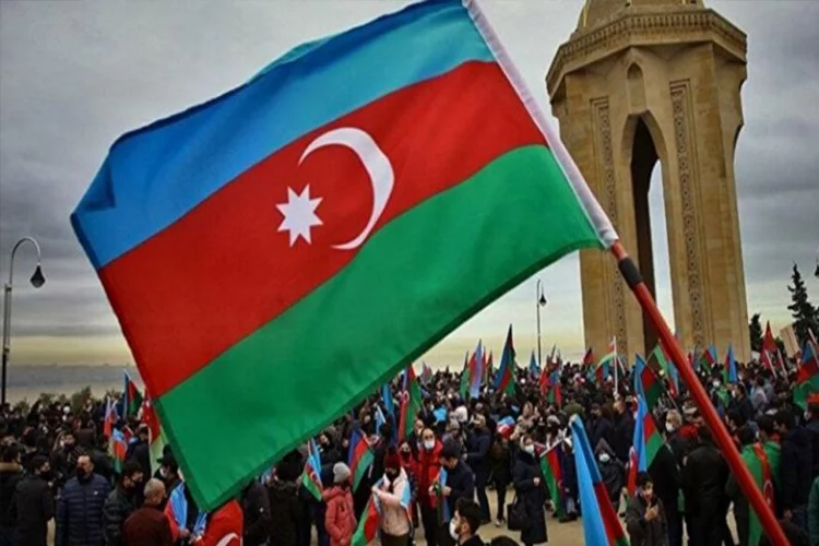 Ağdere’ye Azerbaycan bayrağı dikildi