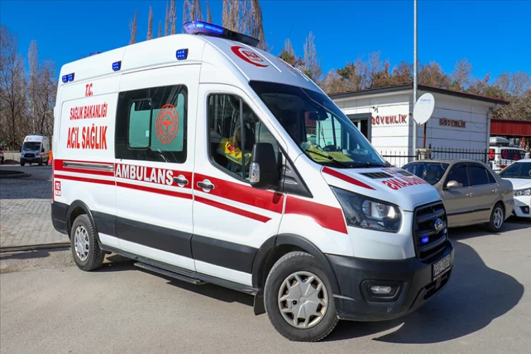 Kara ambulansları bu yıl 5,5 milyondan fazla hasta ve yaralı taşıdı