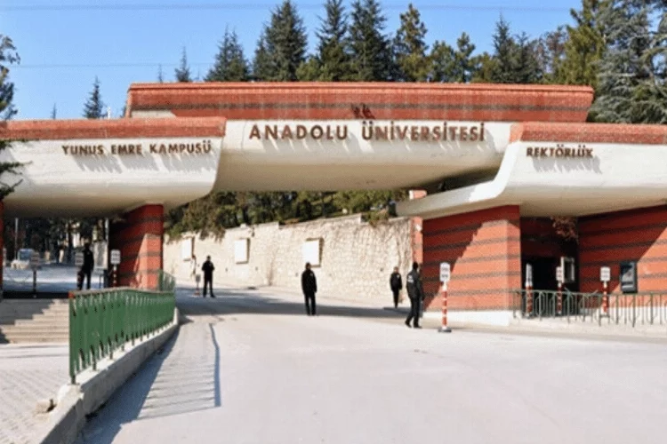 Anadolu Üniversitesi’nde bir öğrenci intihar etti