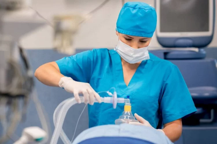 Anestezi uzmanı ne kadar maaş alıyor? 2 yıllık anestezi ne kadar maaş alır?