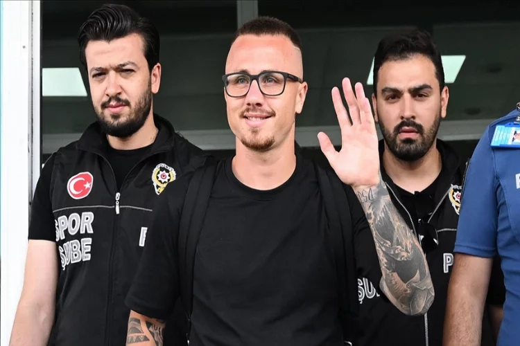 Galatasaray, Angelino'yu kadrosuna kattığını duyurdu