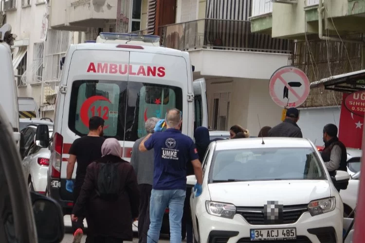 Antalya'da yangın paniği: Anne ve kızı son anda kurtarıldı