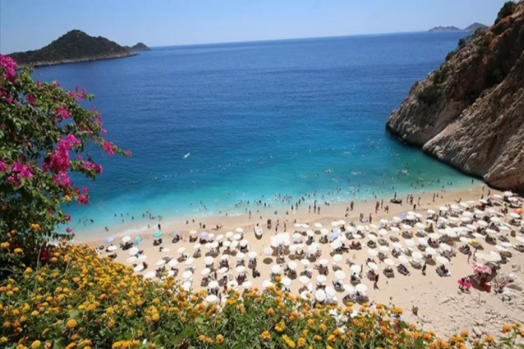 Antalya'ya gelen turist sayısı 10 milyon 788 bini aştı