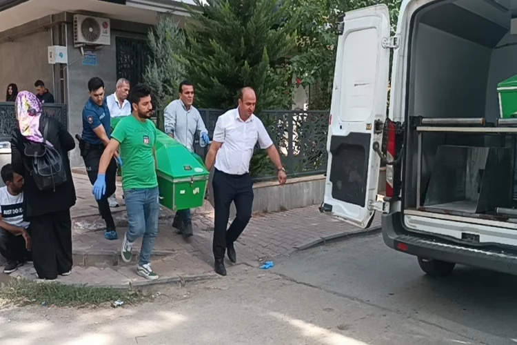 Gaziantep’te kız arkadaşının evini basan şahıs dehşet saçtı