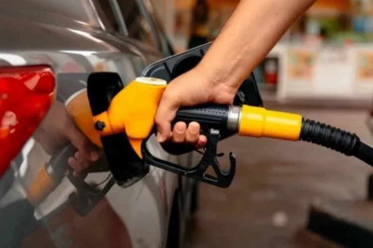 Araç sahiplerini sevindiren haber: Motorin ve benzine indirim geliyor| 6 Mayıs güncel akaryakıt fiyatları