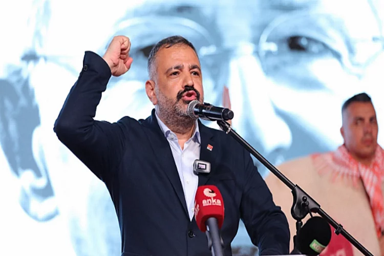 Aslanoğlu kararını verdi: CHP İzmir’de yarış kızışıyor