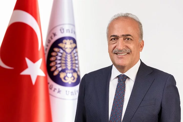 Atatürk Üniversitesi Rektörü Ömer Çomaklı kimdir?