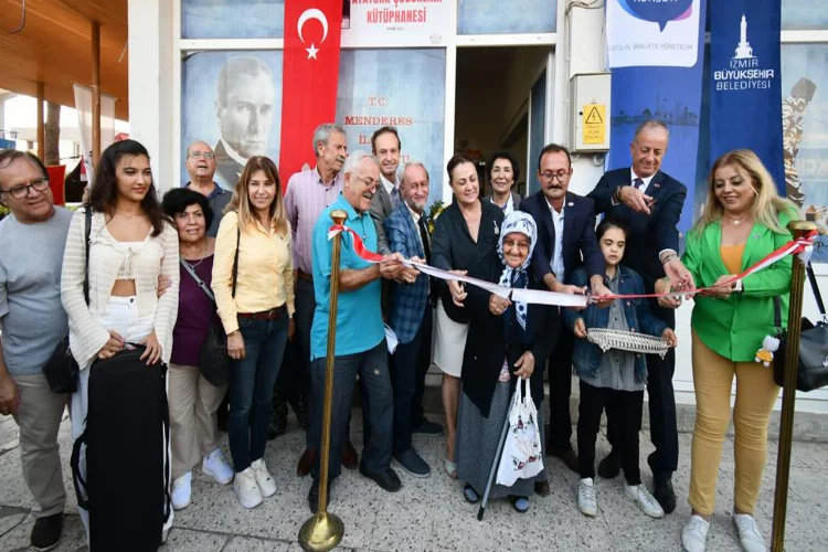 İzmir'de Atatürk Çocukları Kütüphanesi açıldı