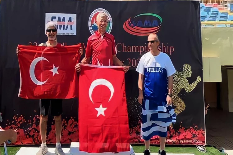 Egeli akademisyen “32. Balkan Masterler Atletizm Şampiyonası”nda ikinci oldu