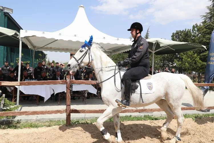 Atlı polislerin sayısı artıyor