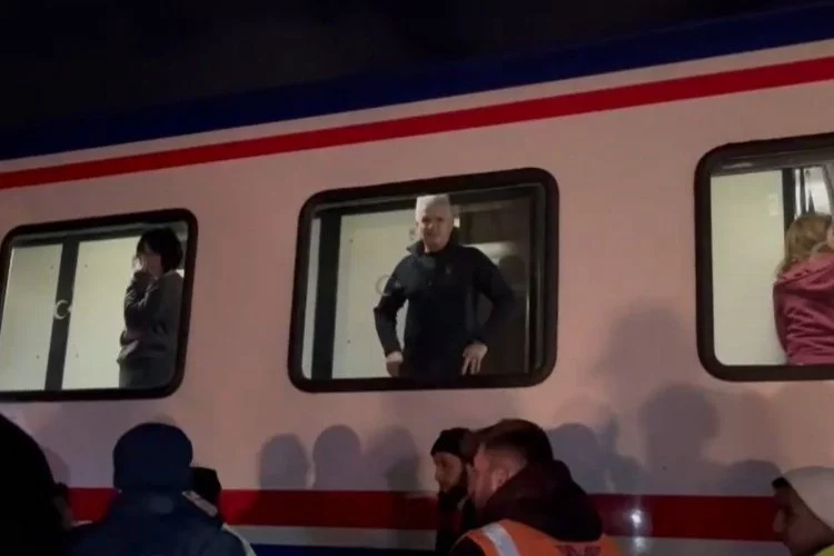 Tekirdağ’daki tren kazasında 80 yolcu perona alındı