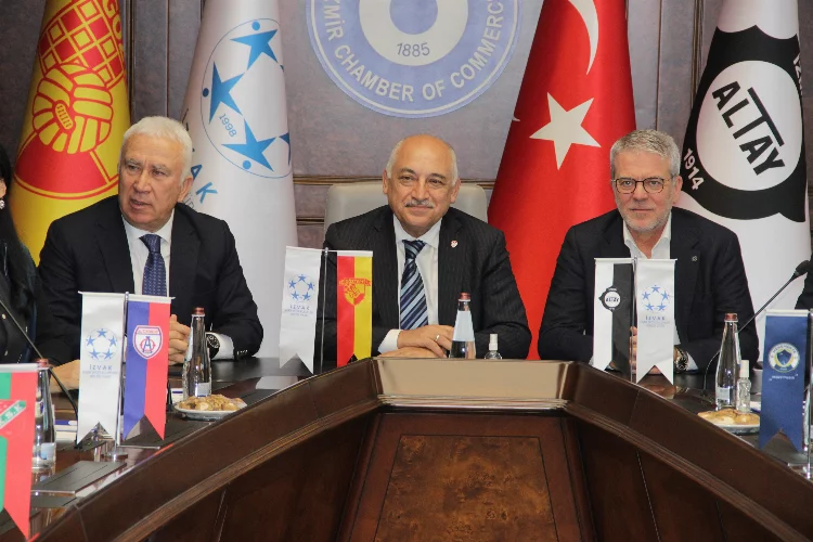 TFF Başkanı Büyükekşi, İzmirli kulüp başkanlarıyla buluştu