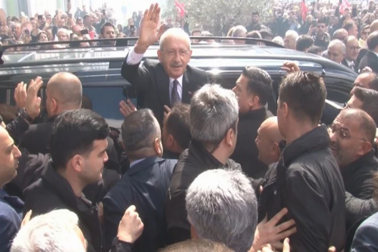 İzmir'de Kılıçdaroğlu'na coşkulu karşılama
