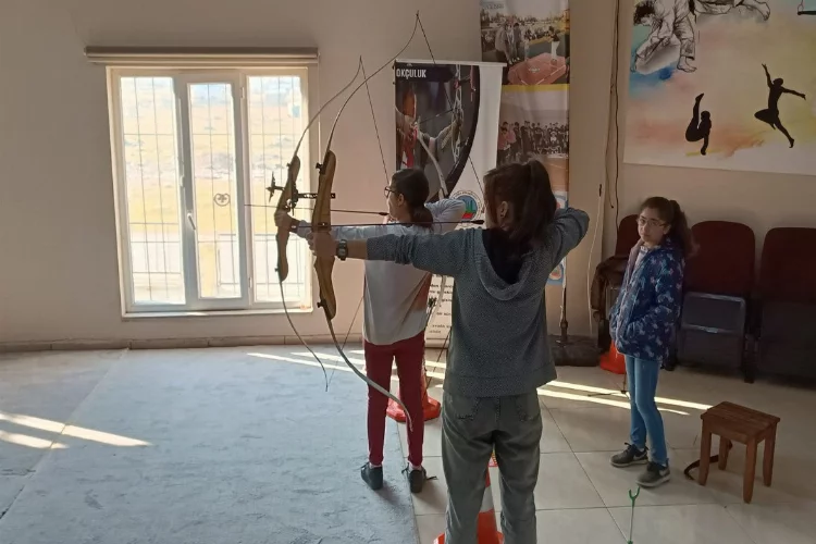 Depremzede çocuklar, Siirt belediyesi spor tesislerinde spor ile buluşuyor