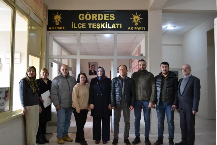 AK Parti Manisa Milletvekili Aday Adayı Kübra Dindar Demiray’dan ilçe teşkilatlarına ziyaret