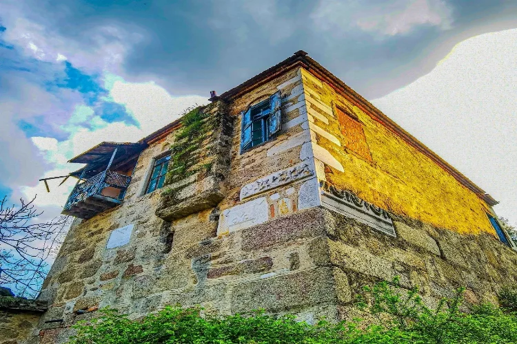 Aydın'daki bu taş ev tarih kokuyor
