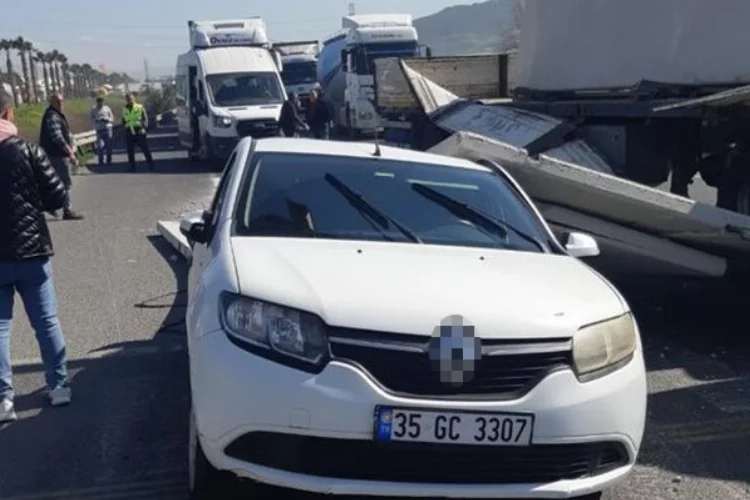 İzmir'de şaşırtan kaza: Aracın üzerine duvar düştü