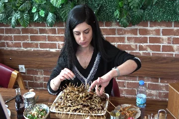 Denizli'de 52 kiloluk kadından yeme rekoru