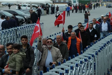 Milli Gurur'a İzmir'de ilk iki günde 20 bini aşkın ziyaretçi