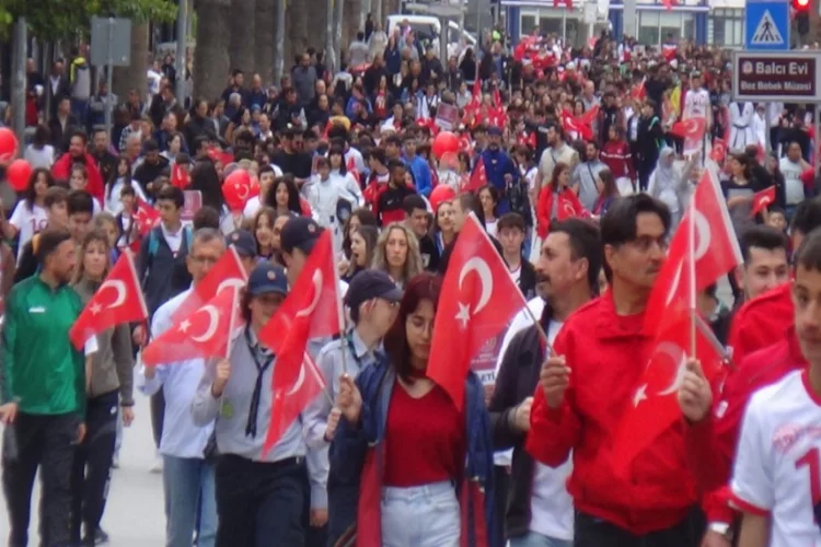 Denizli'de 19 Mayıs heyecanı sokaklara taştı