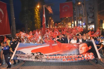 Marmaris’te binlerce kişi 19 Mayıs coşkusuna katıldı