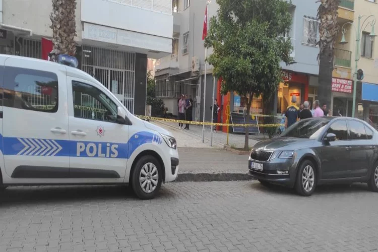 İzmir’de korkunç olay! Arkadaşı ile babaannesini öldürdü