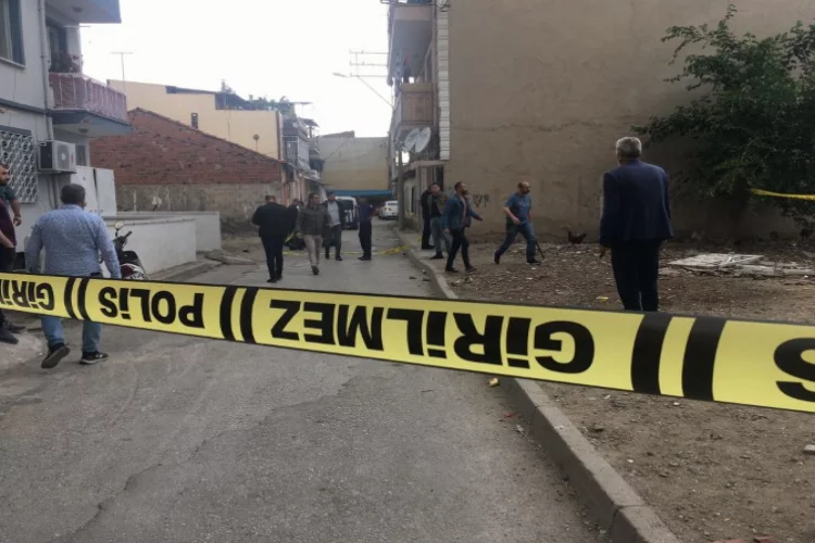 Manisa'da kavga: 1'i polis 8 yaralı