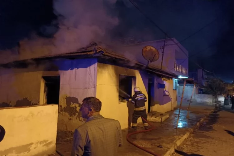 Manisa’da müstakil bir evde yangın