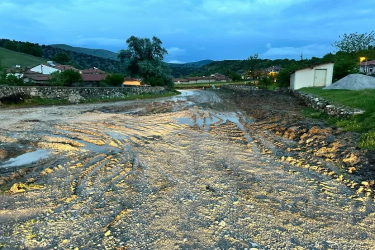 Afyonkarahisar’da aşırı yağışlar kenti sele teslim etti