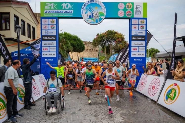 Salomon Çeşme Yarı Maratonu'nun galipleri belli oldu