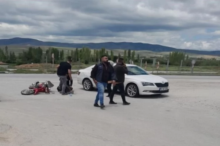 Afyonkarahisar'da motosiklet sürücüsü ağır yaralandı