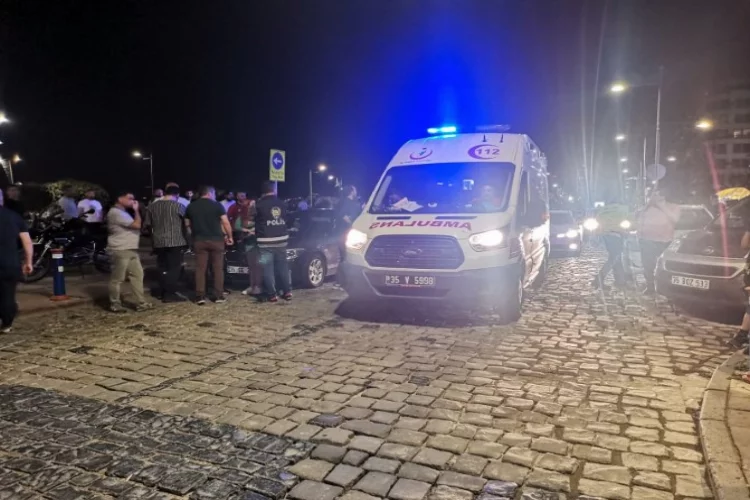 Konak'ta polis memuru bıçaklandı  