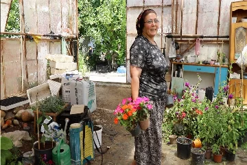 Büyükşehir destekliyor, Muğla’nın kadınları çiçek üretiyor
