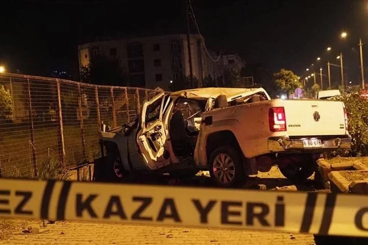 İzmir'de otomobil takla attı! 1 kişi öldü, 2 kişi yaralandı