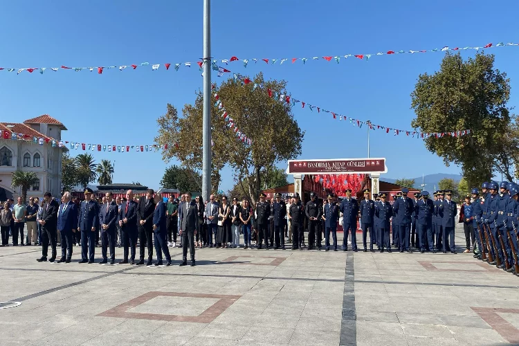 Atatürk'ün Bandırma'ya Gelişinin Yıldönümü'nde kutlama
